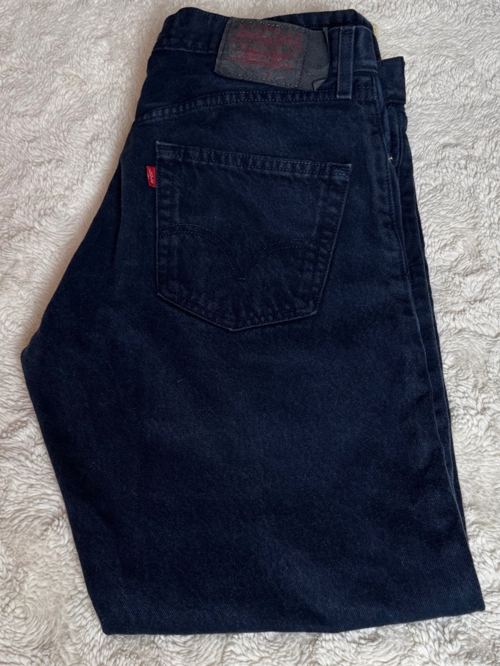 Levi’s Women’s Black Button Fly Straight Leg Jeans | Classic 5-Pocket Denim | EU